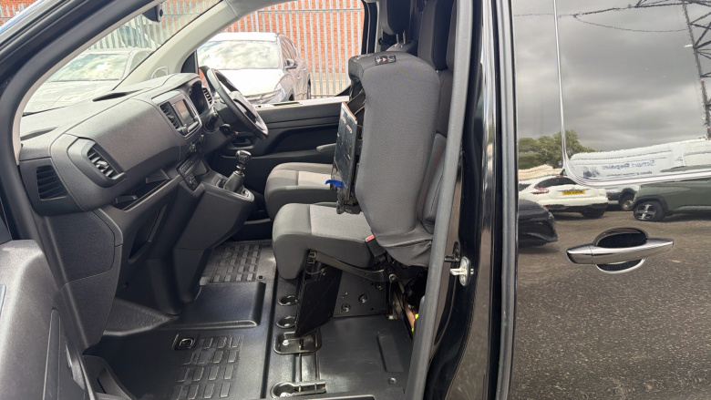 Vauxhall Vivaro L2 Diesel 3100 2.0d 145PS Pro H1 Van